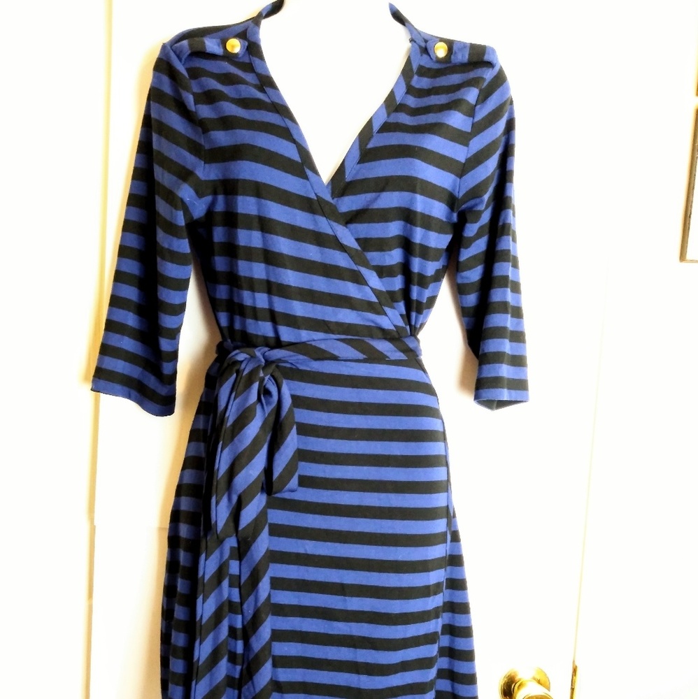 Banana Republic navy blue stripe wrap dress sz M